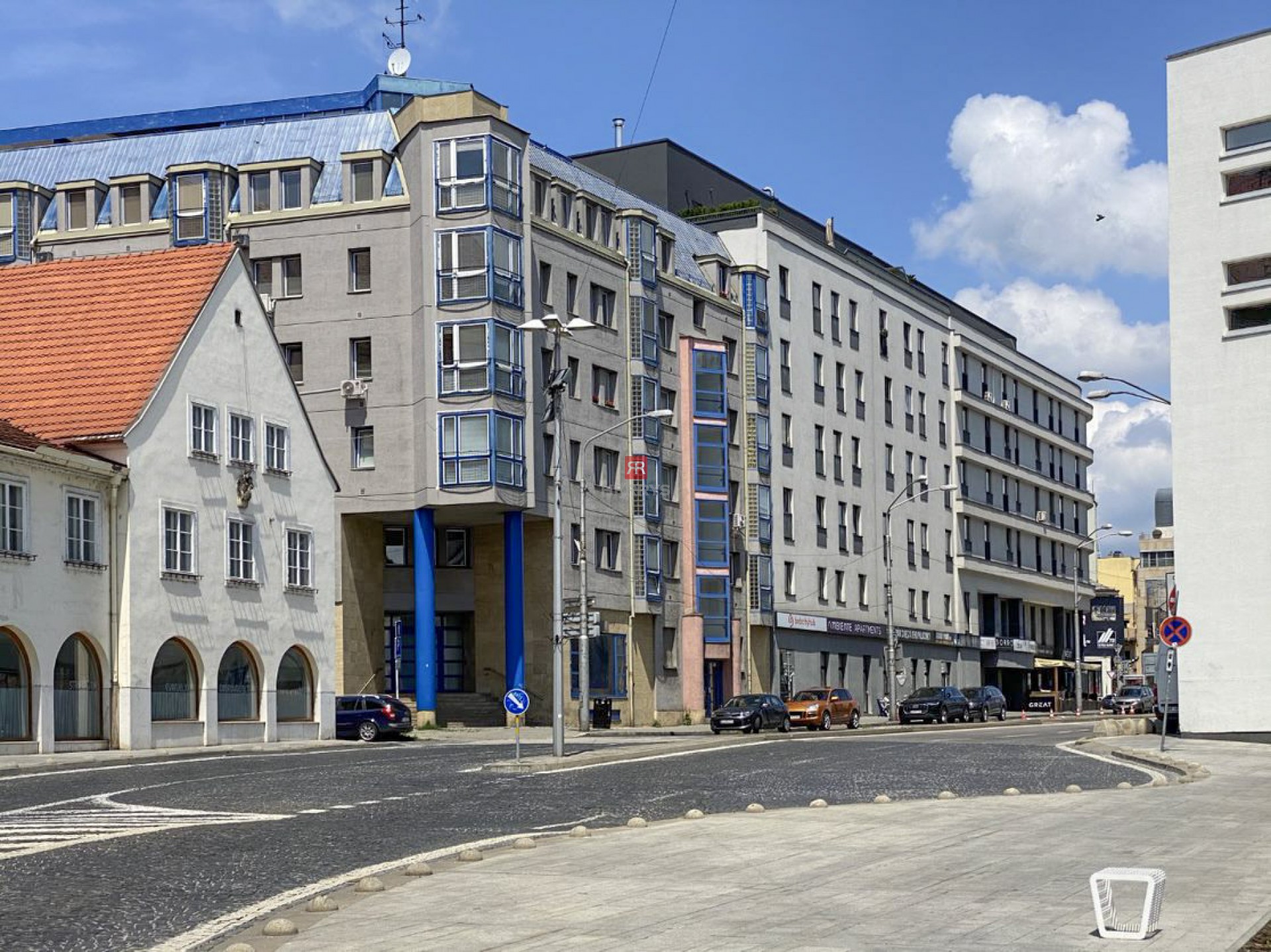HERRYS - Na prenájom kompletne zariadený 2 izbový byt v novostavbe pri Prezidentskom paláci
