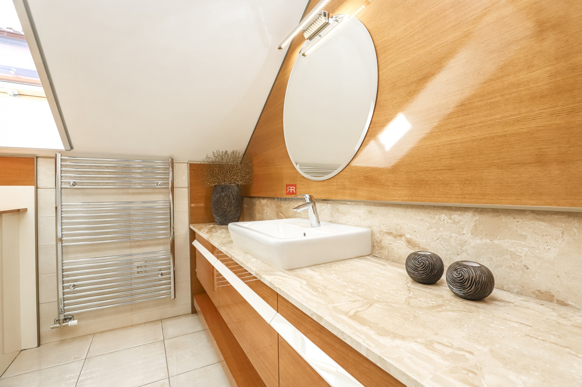 HERRYS - Na prenájom nadštandardný 3i DOM s terasou, záhradou a parkovaním v uzavretom areáli.