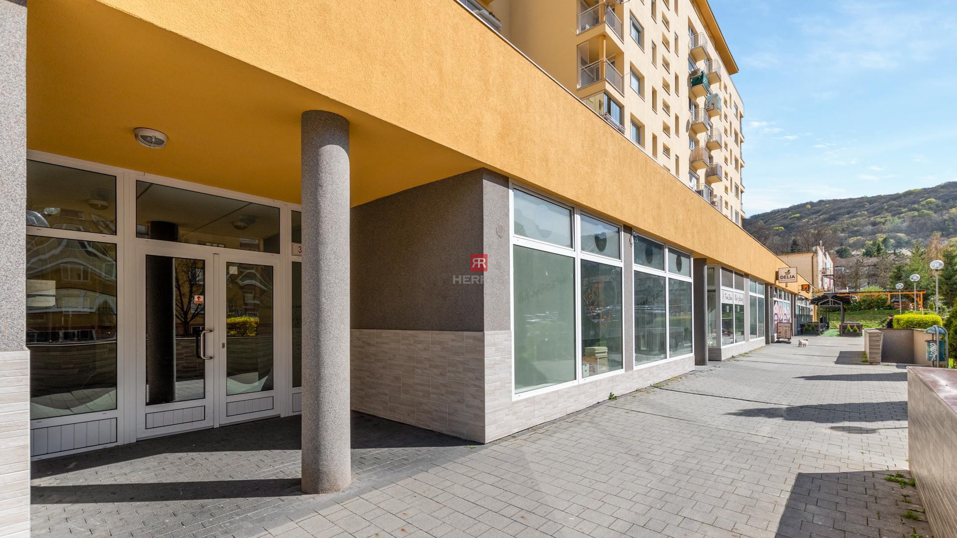 HERRYS - Na predaj zariadený 1 izbový byt s balkónom v Devínskej Novej Vsi