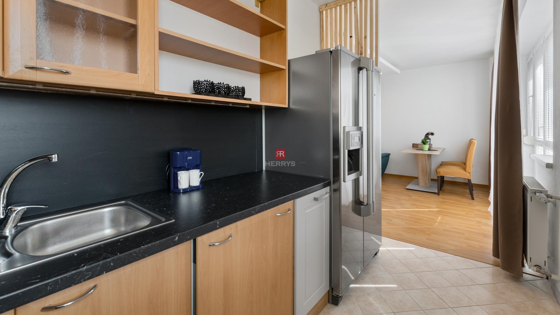 HERRYS - Na predaj zariadený 1 izbový byt s balkónom v Devínskej Novej Vsi