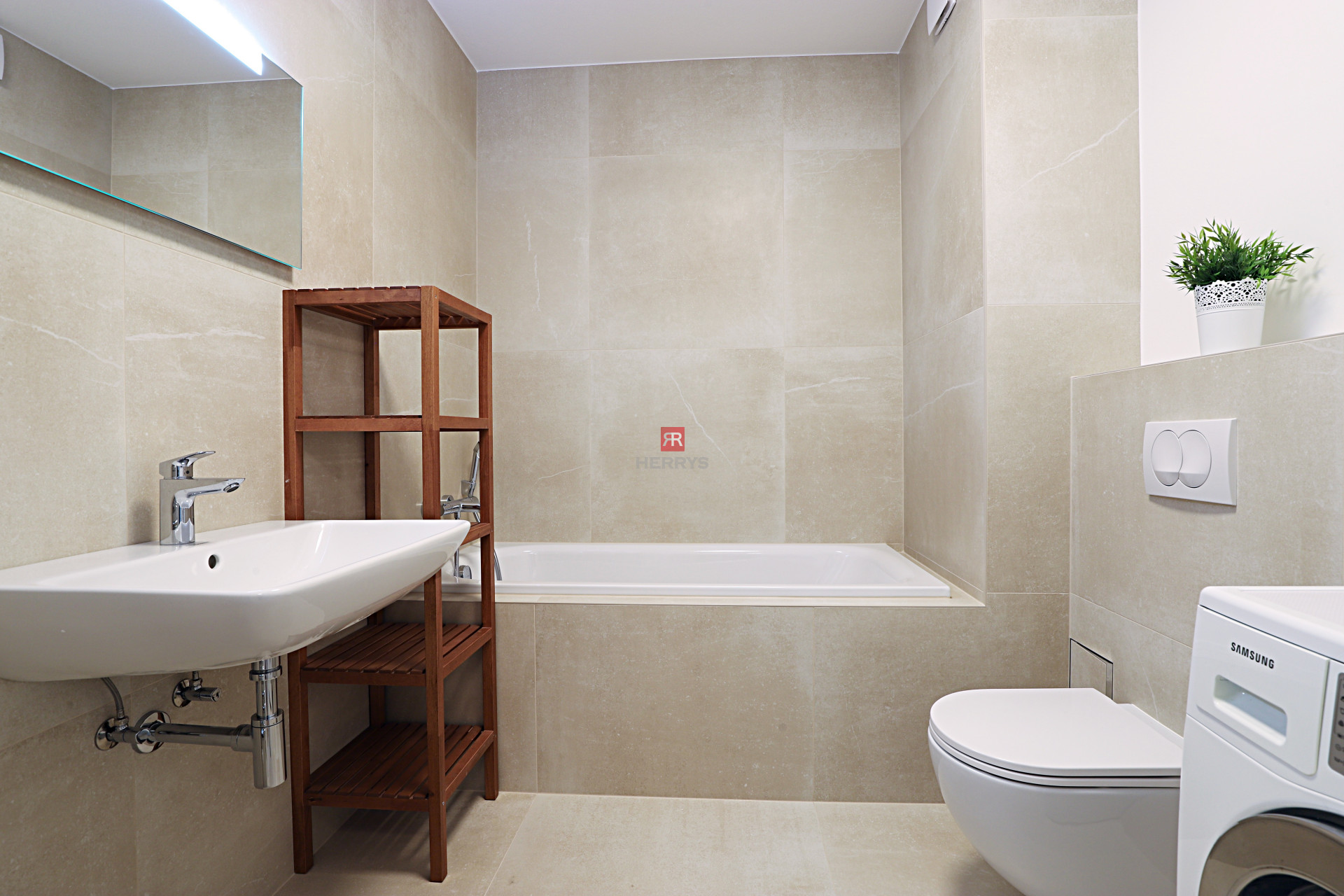 HERRYS - new 4-room apartment for rent in the Old Town