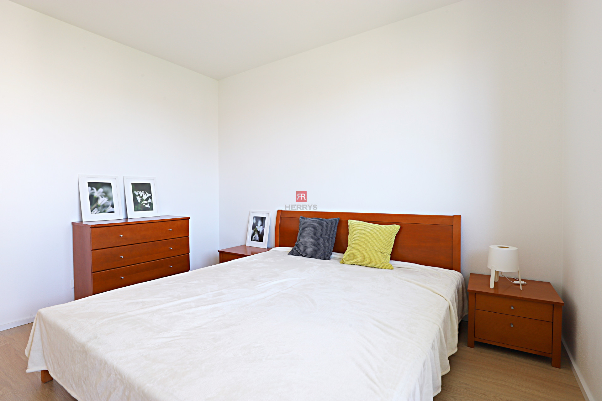 HERRYS - new 4-room apartment for rent in the Old Town