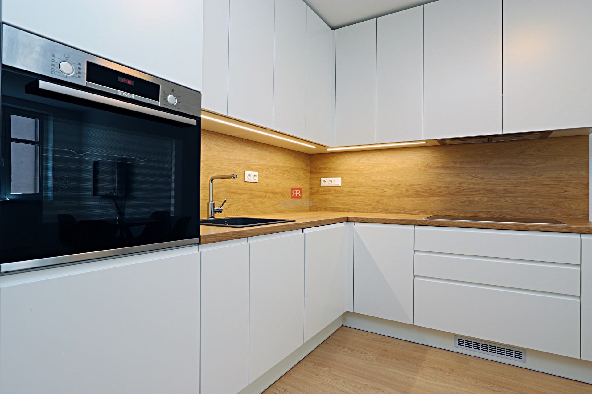 HERRYS - new 4-room apartment for rent in the Old Town