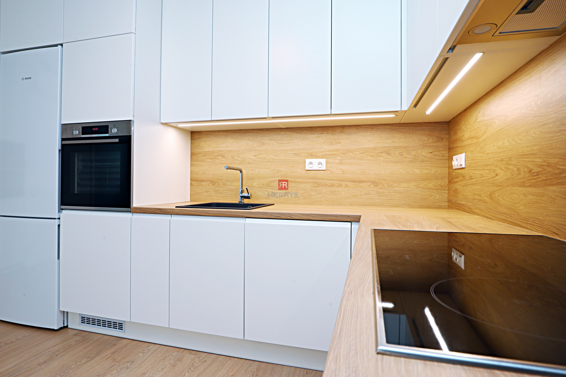 HERRYS - new 4-room apartment for rent in the Old Town