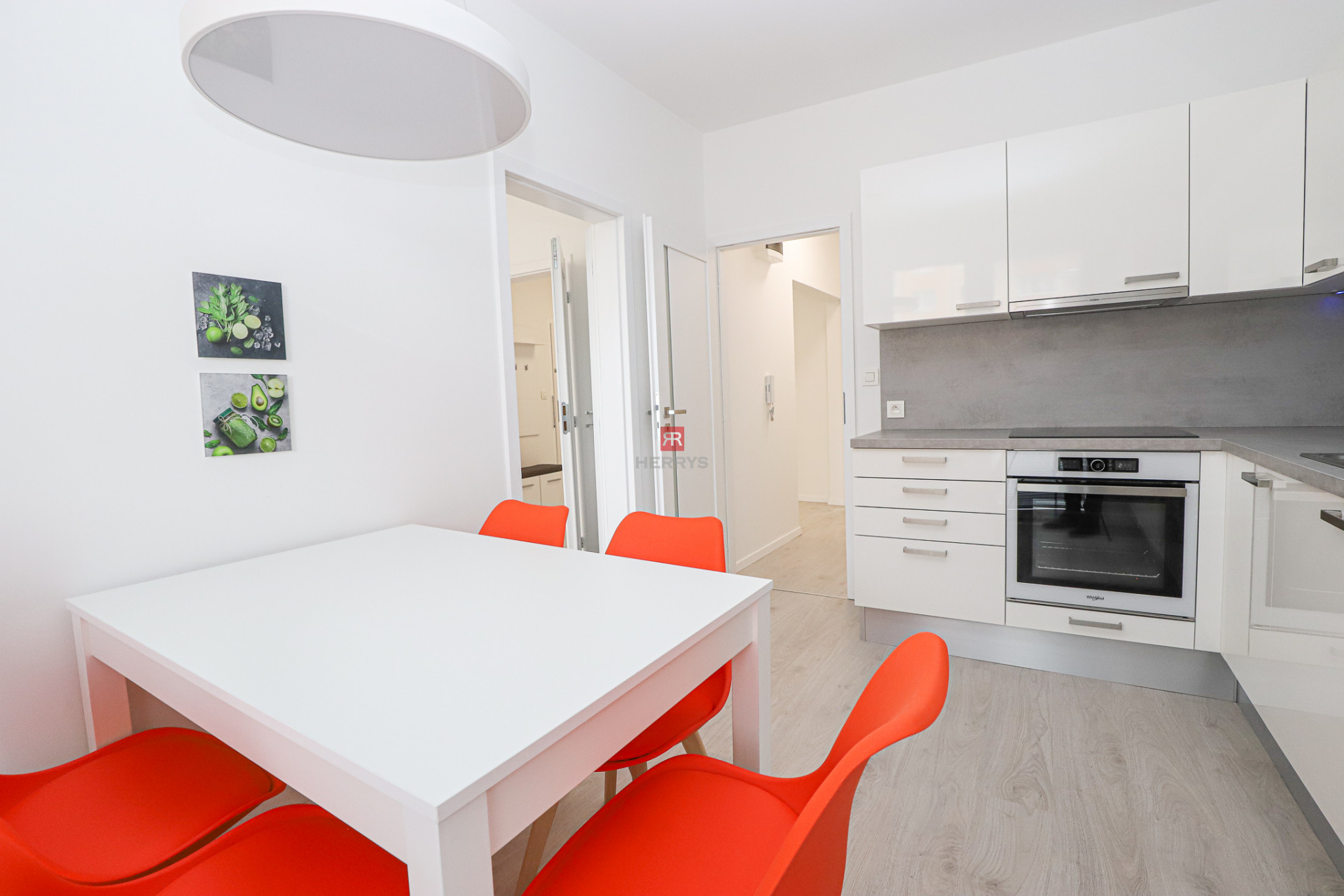 HERRYS - Spacious 3-room apartment for rent after complete renovation