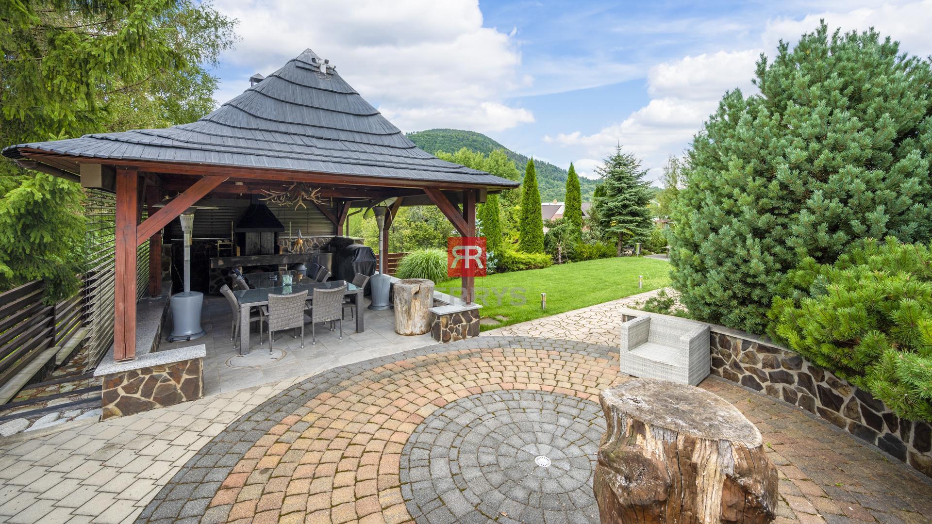 HERRYS - Na predaj exkluzívna usadlosť v prekrásnom prostredí v obci Terchová