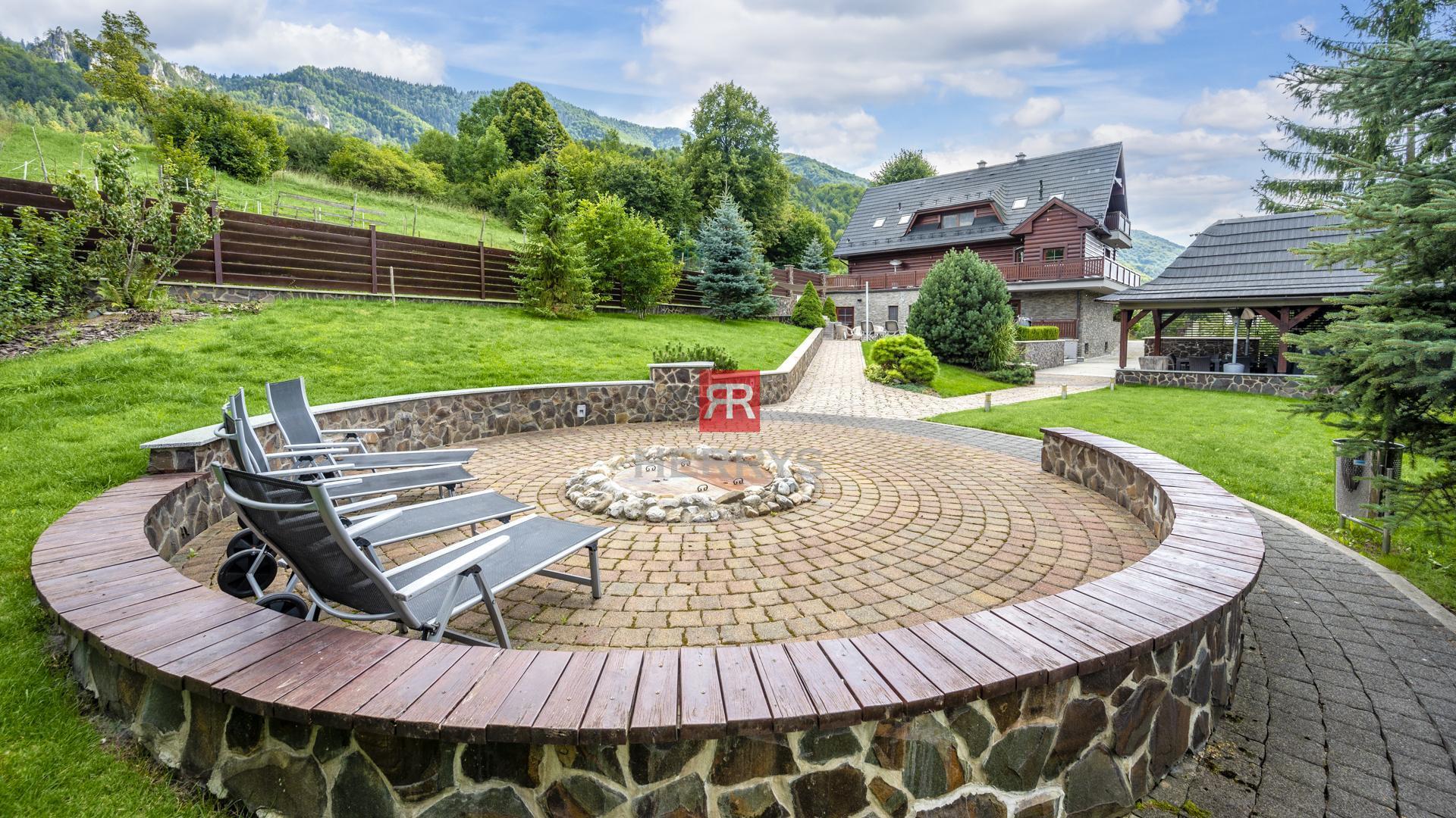 HERRYS - Na predaj exkluzívna usadlosť v prekrásnom prostredí v obci Terchová