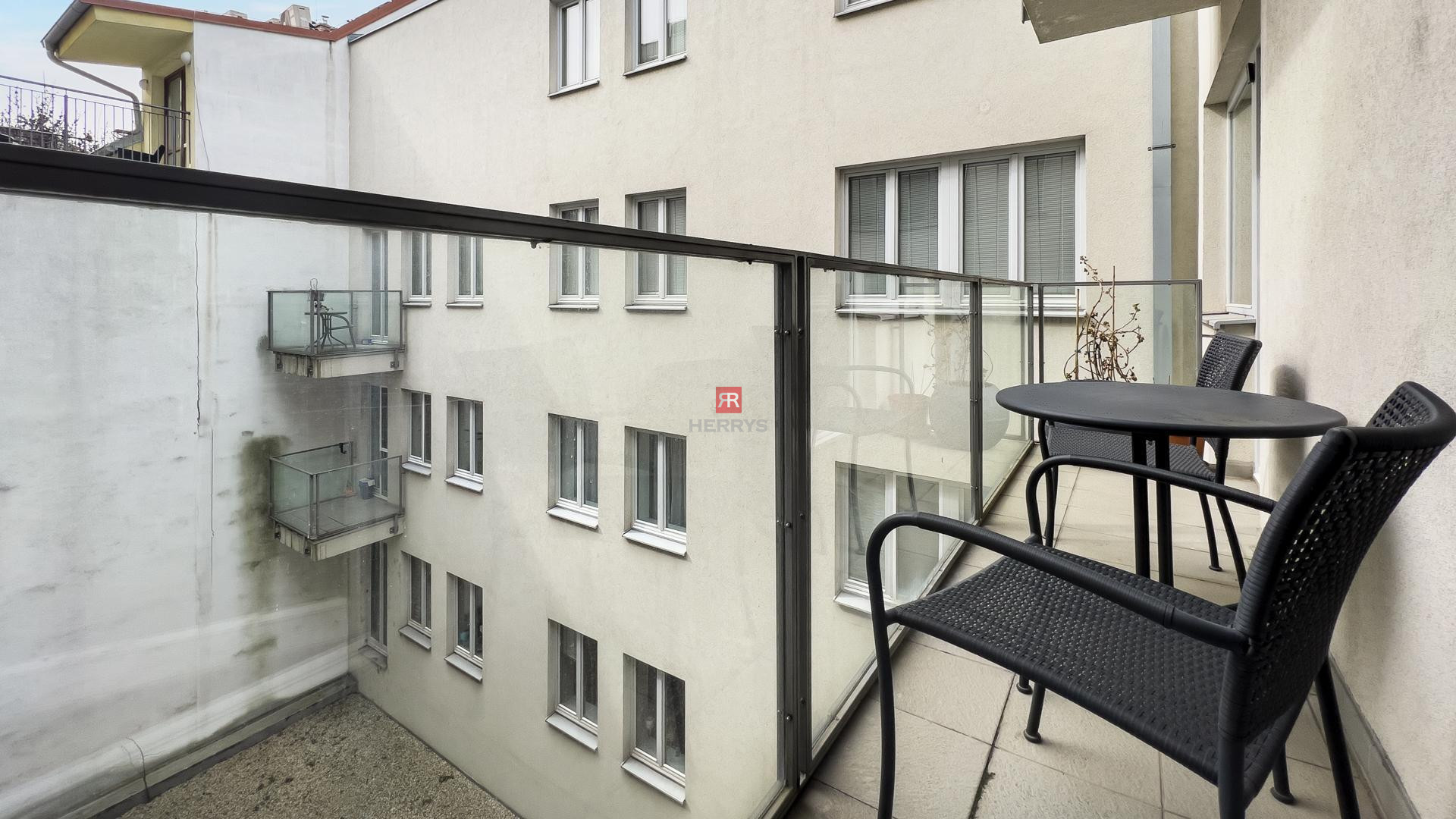 HERRYS, For rent cozy 2 bedroom apartment with a garage in the Podjavorinska Residence