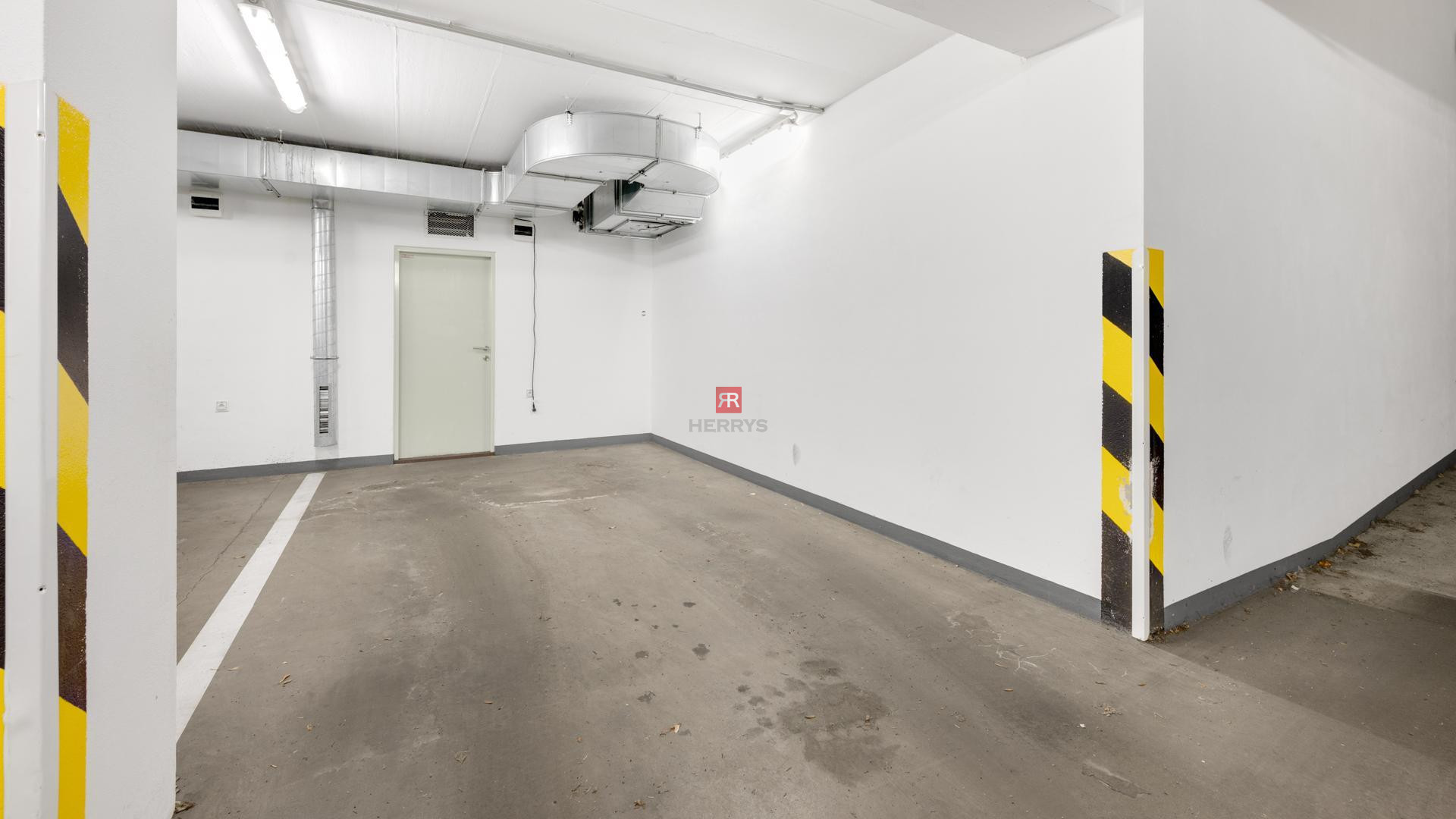 HERRYS, For rent cozy 2 bedroom apartment with a garage in the Podjavorinska Residence