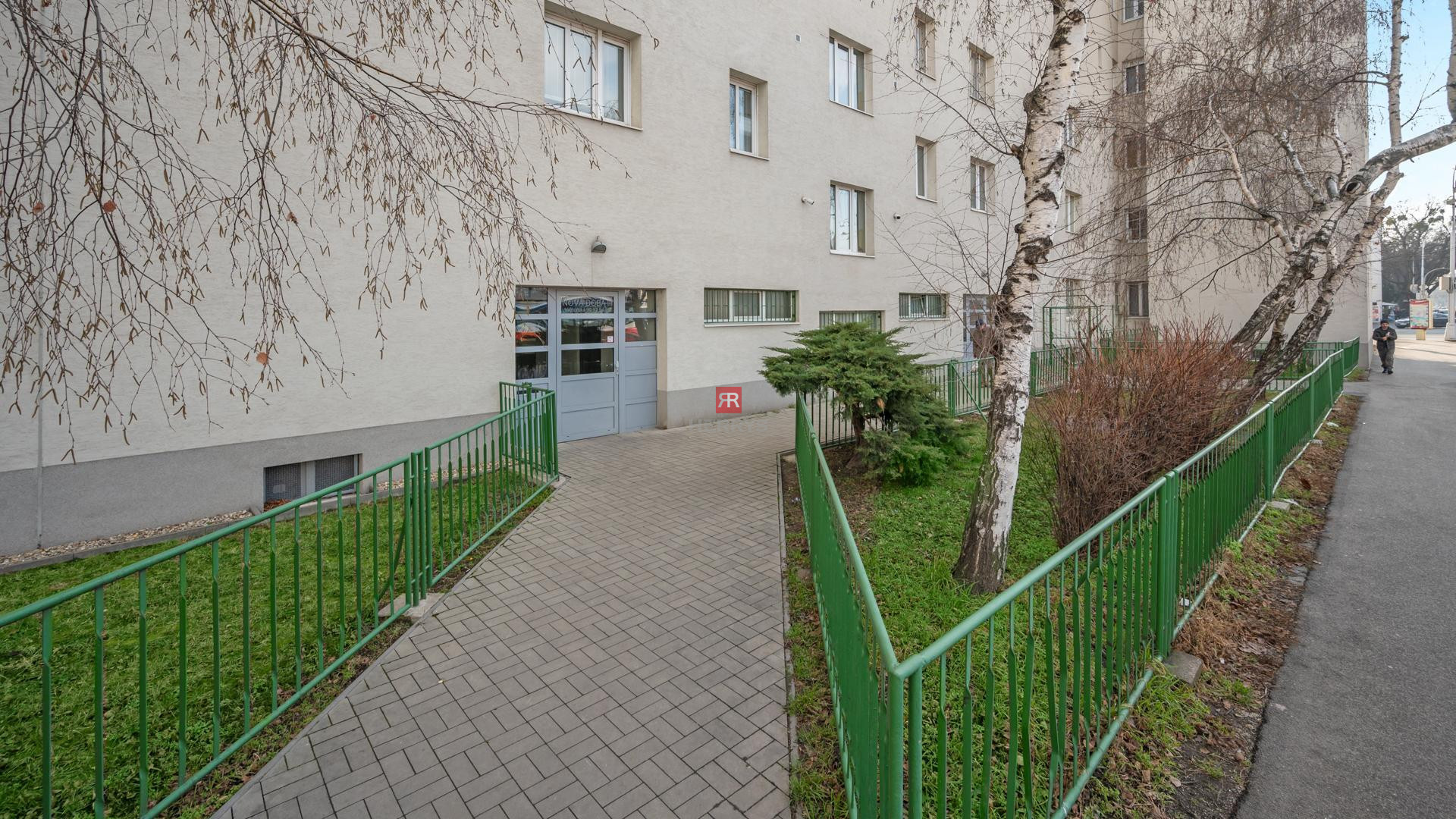 HERRYS - For rent sunny 2 rooms apartment in great location in Nová Doba near Kuchajda
