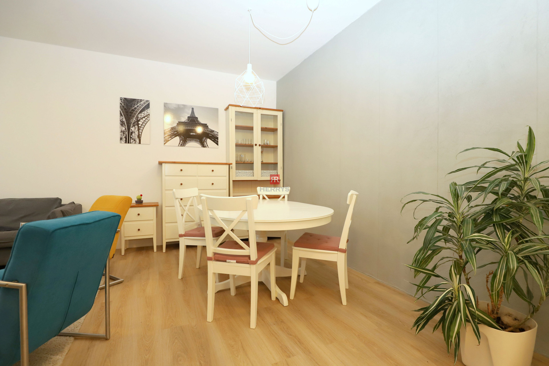 HERRYS - Na prenájom kompletne zariadený 3 - izbový byt na Vajnorskej ulici v objekte Nová Doba I.