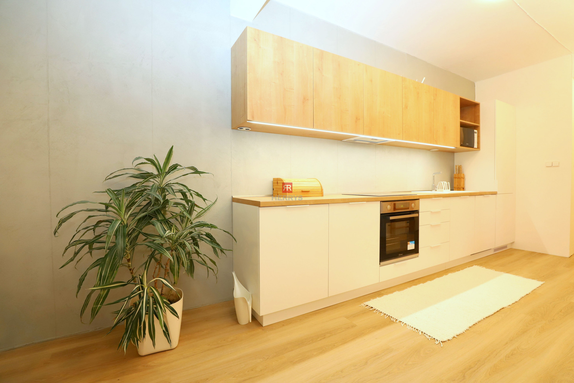 HERRYS - Na prenájom kompletne zariadený 3 - izbový byt na Vajnorskej ulici v objekte Nová Doba I.