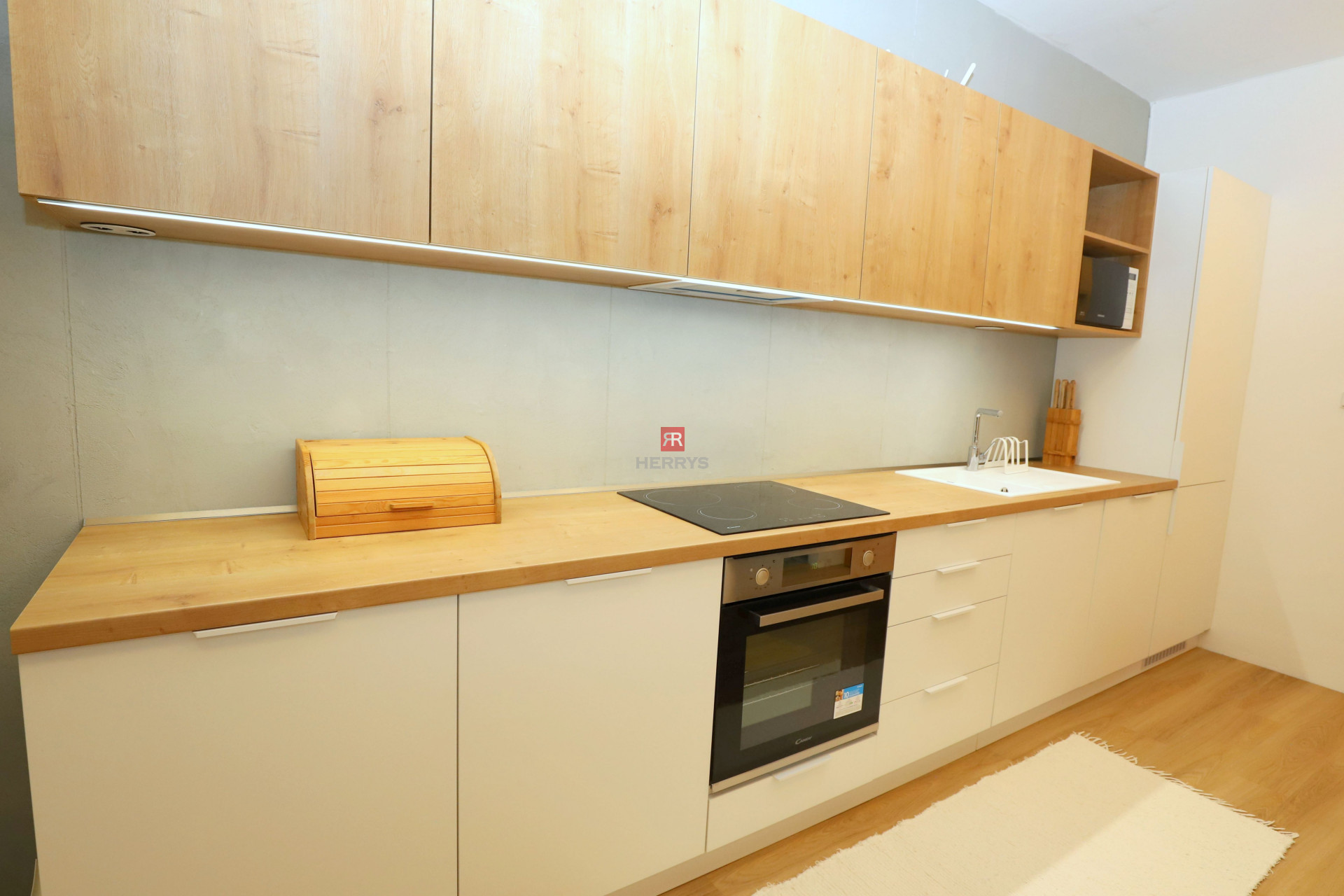 HERRYS - Na prenájom kompletne zariadený 3 - izbový byt na Vajnorskej ulici v objekte Nová Doba I.