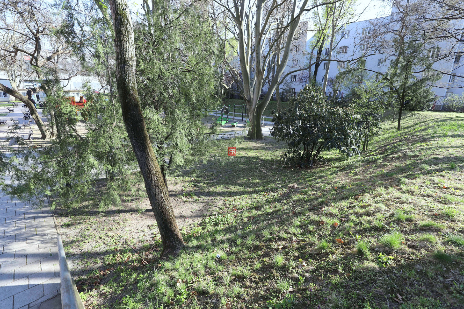 HERRYS - Na prenájom kompletne zariadený 3 - izbový byt na Vajnorskej ulici v objekte Nová Doba I.