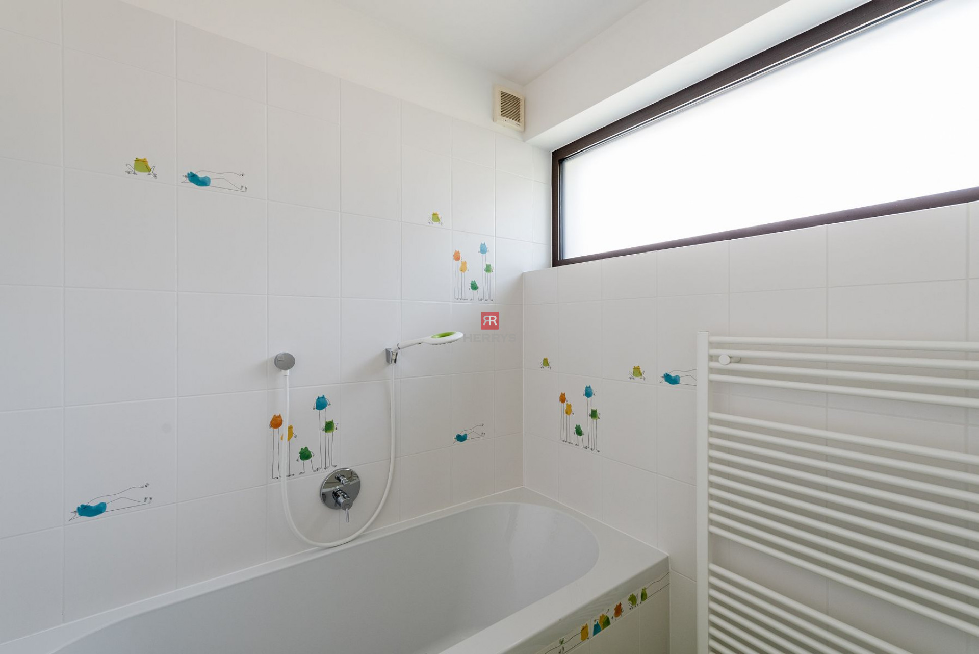 HERRYS - For rent a sunny 4-room family house with a beautiful garden in Devín