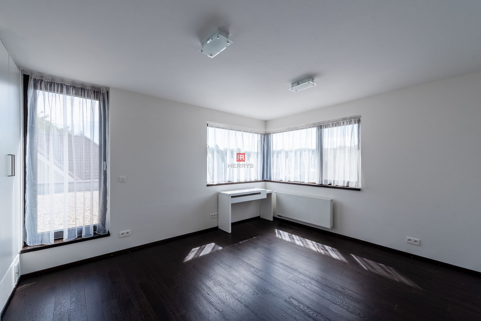 HERRYS - For rent a sunny 4-room family house with a beautiful garden in Devín