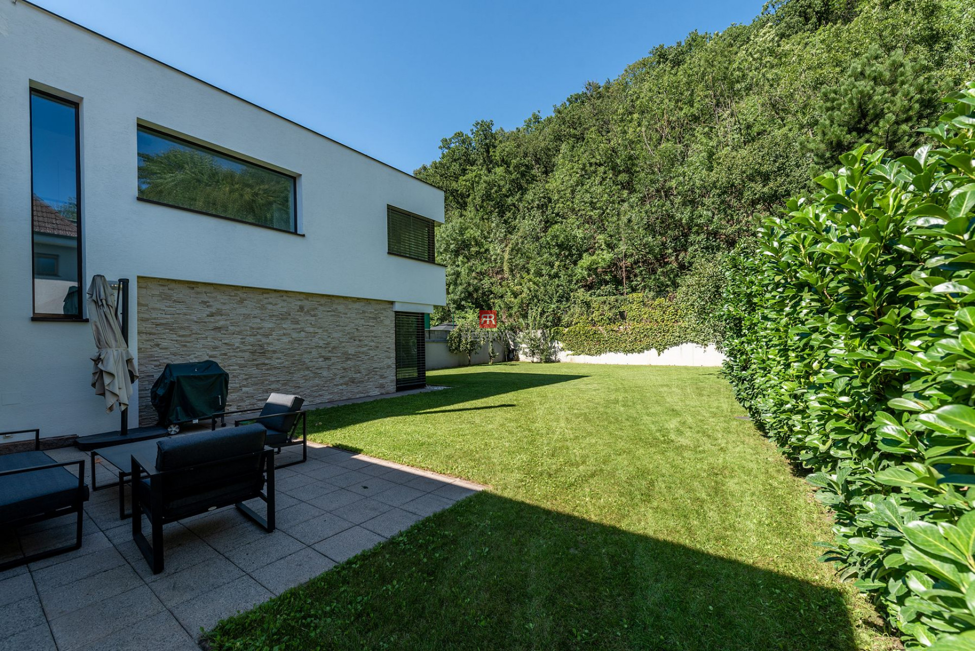 HERRYS - For rent a sunny 4-room family house with a beautiful garden in Devín