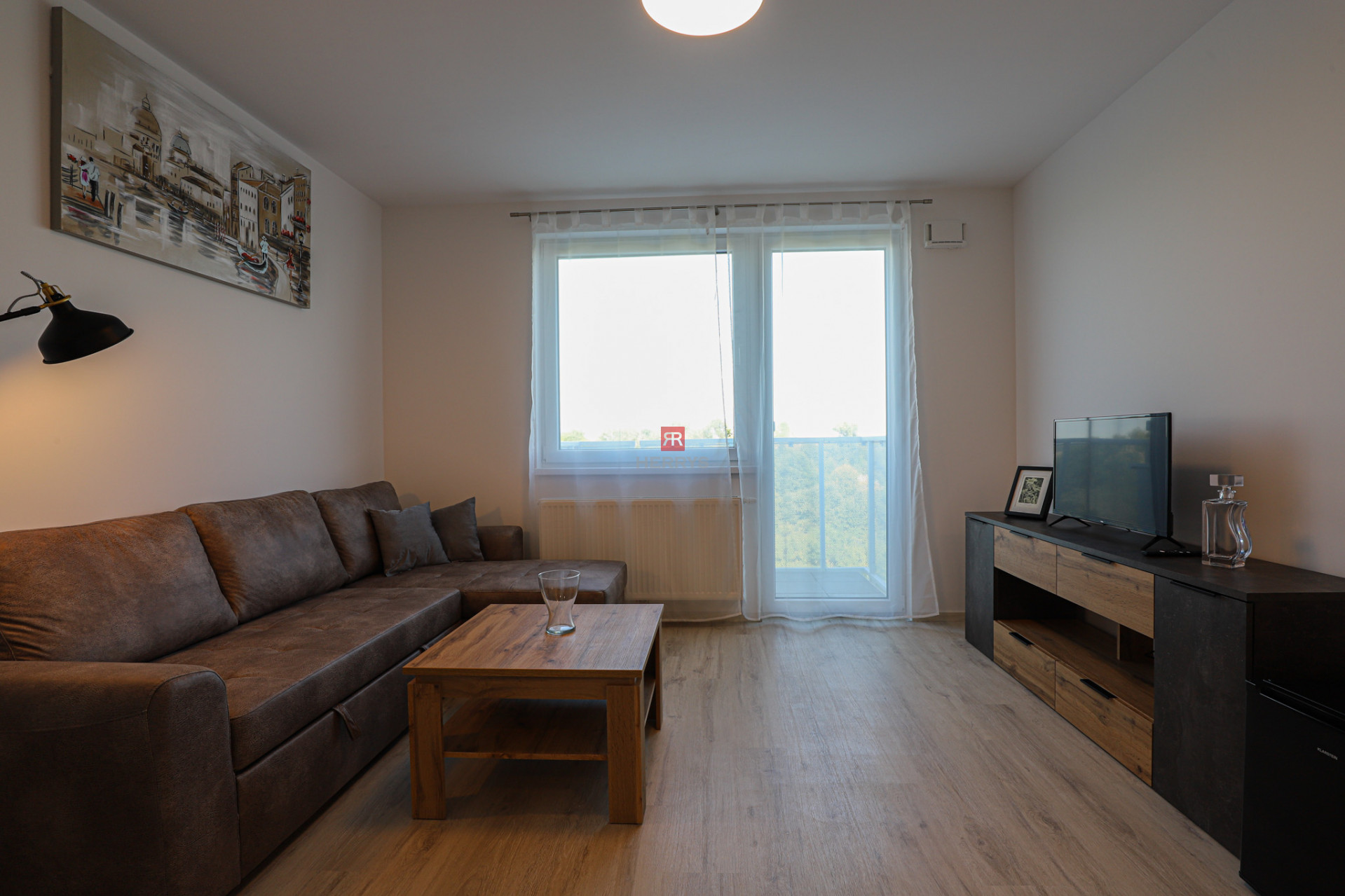 HERRYS - Na prenájom moderný 2-izbový byt v Ovocných sadoch, Ružinov