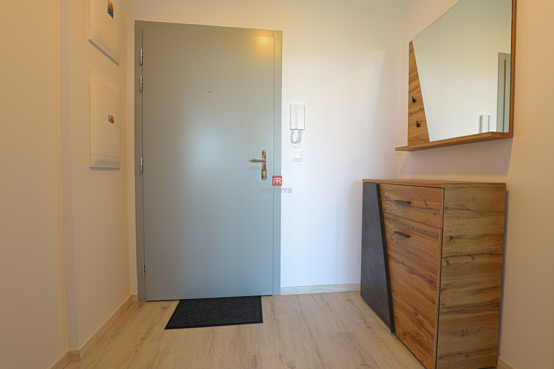 HERRYS - Na prenájom moderný 2-izbový byt v Ovocných sadoch, Ružinov