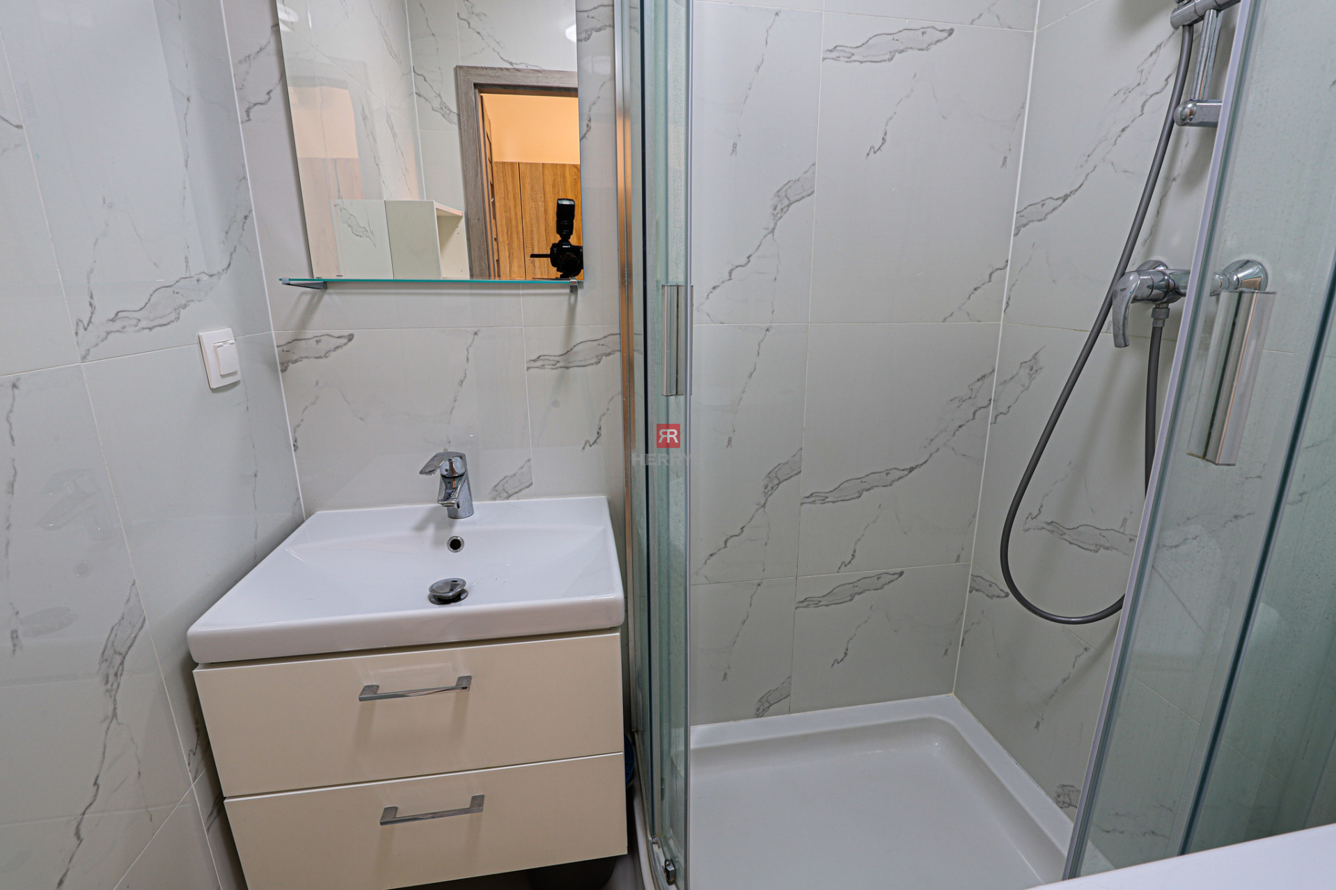 HERRYS - For rent, completely renovated 2-room apartment on Osuského Street.