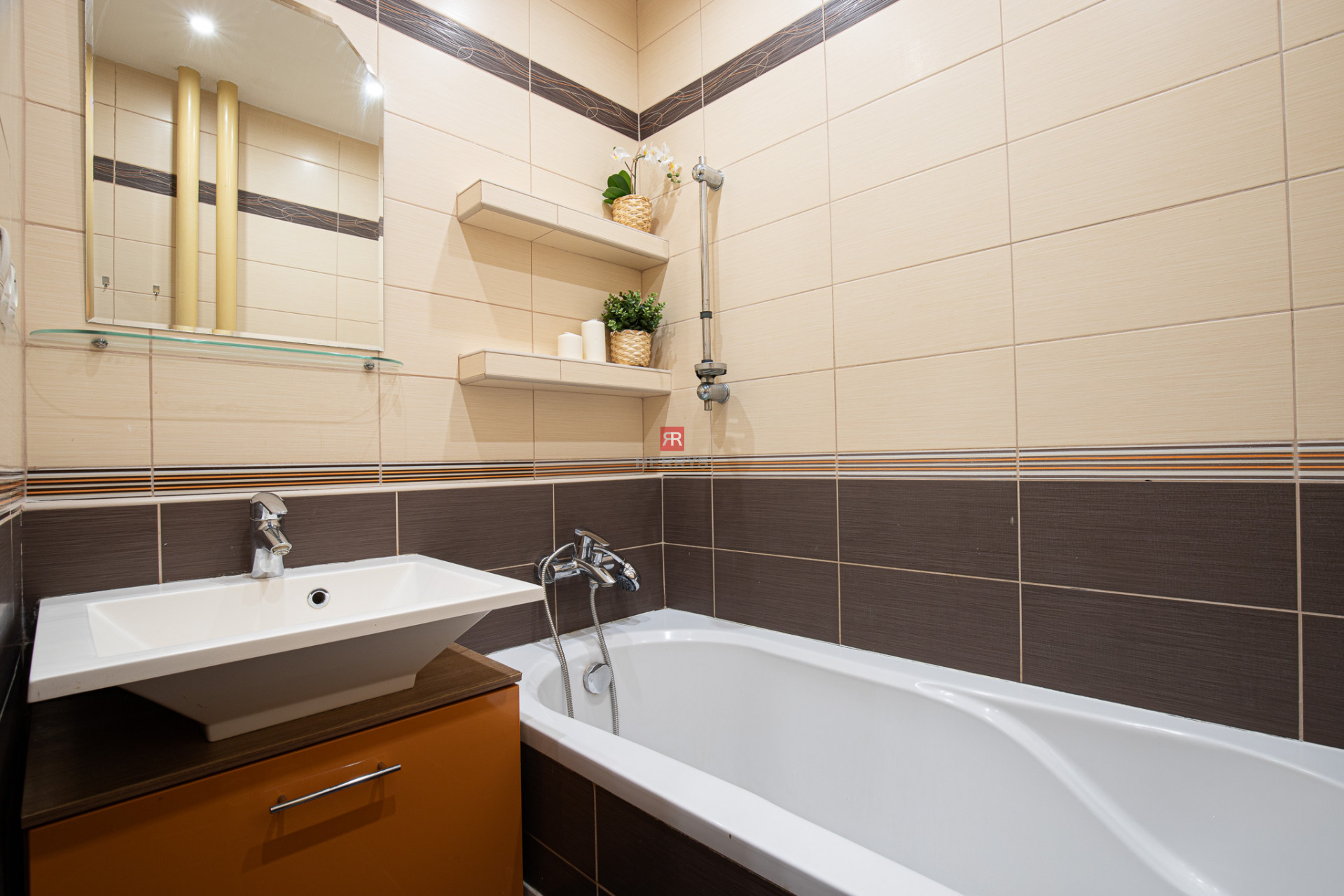 HERRYS - Na prenájom priestranný 3 izbový byt v lokalite Nivy s internetom a TV