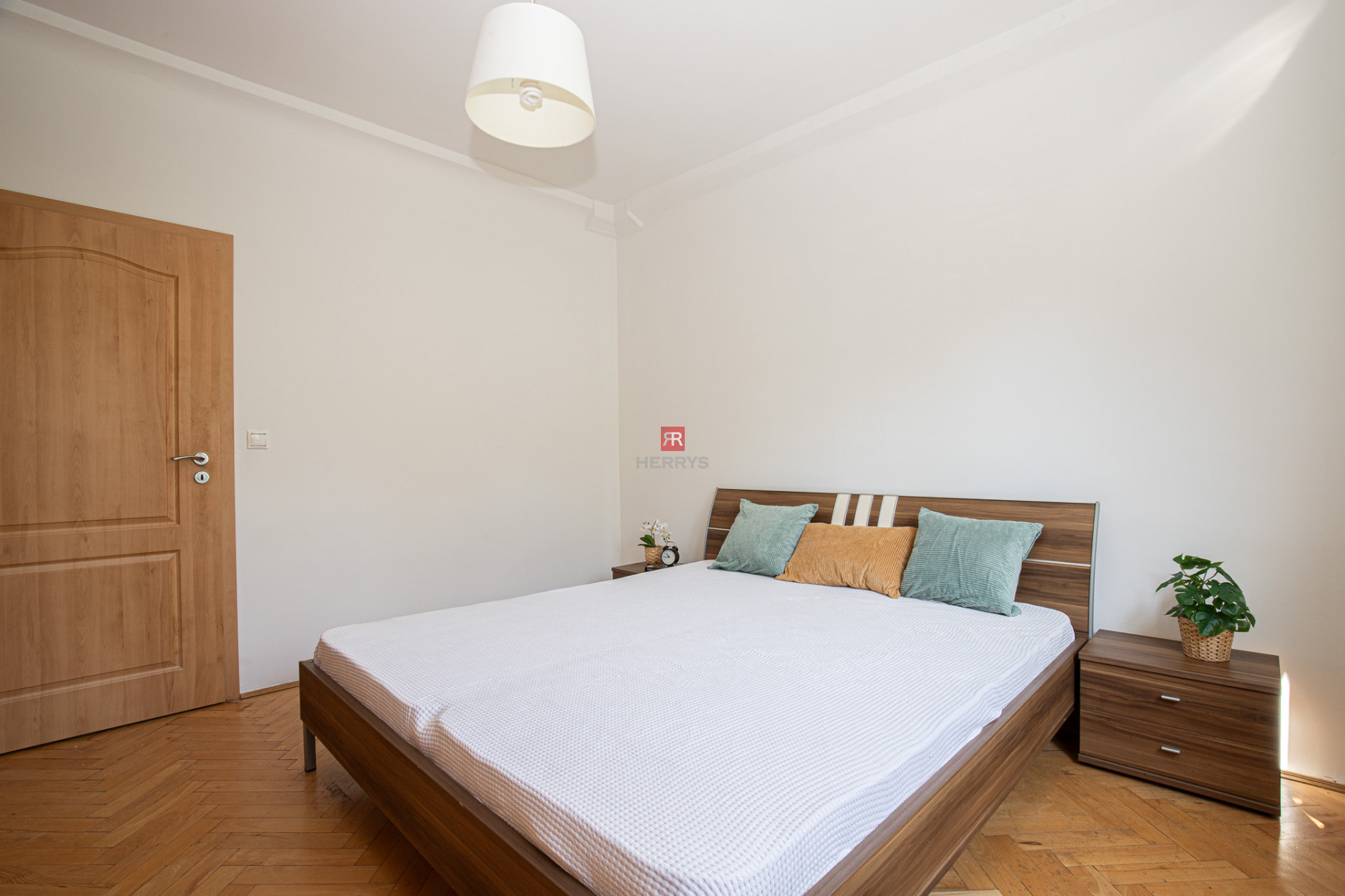 HERRYS - Na prenájom priestranný 3 izbový byt v lokalite Nivy s internetom a TV