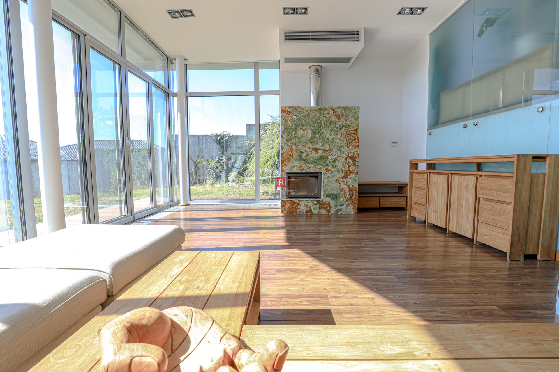 HERRYS - Prenájom priestrannej rodinnej vily s garážou v uzavretom areáli pri lesoparku