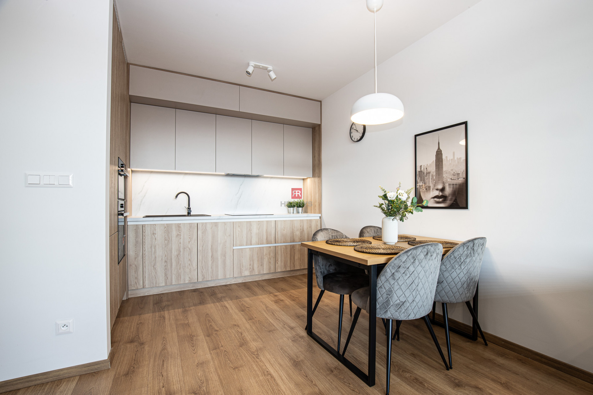 HERRYS - Na prenájom 2-izbový apartmán v&nbsp;novostavbe Bazová s&nbsp;garážovým státím