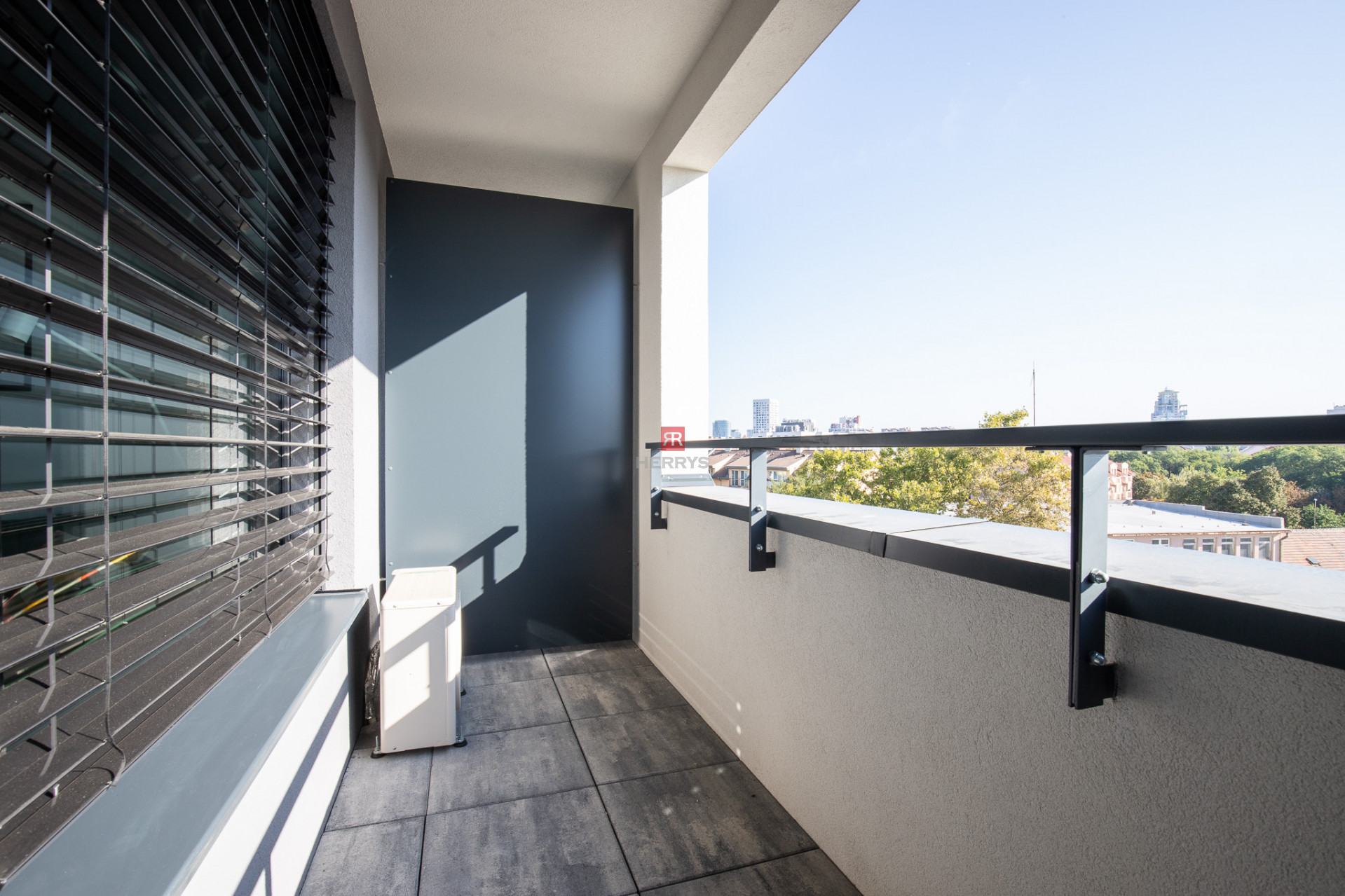 HERRYS - Na prenájom 2-izbový apartmán v&nbsp;novostavbe Bazová s&nbsp;garážovým státím