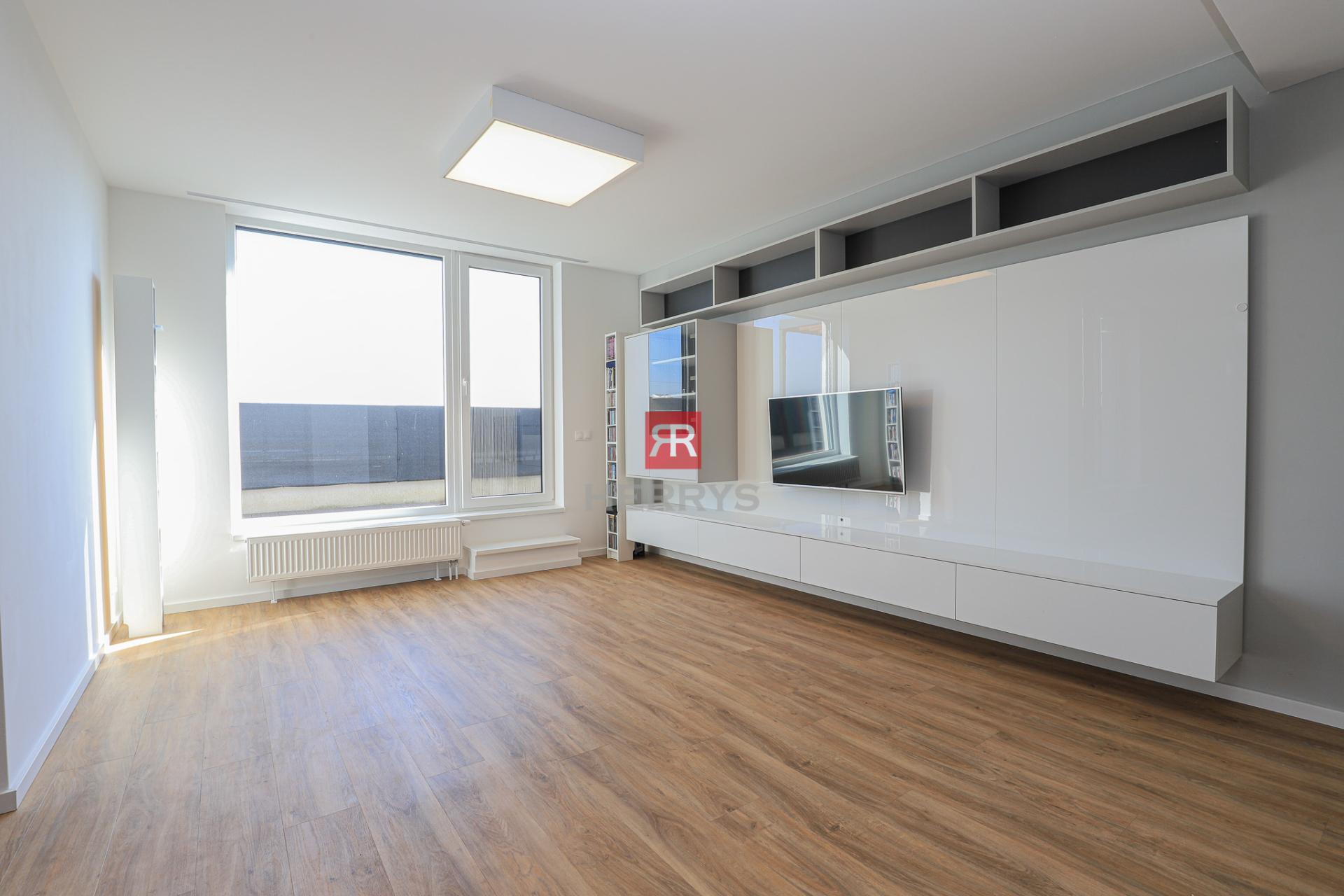 HERRYS - Na prenájom priestranný 4-izbový byt v novostavbe s terasou