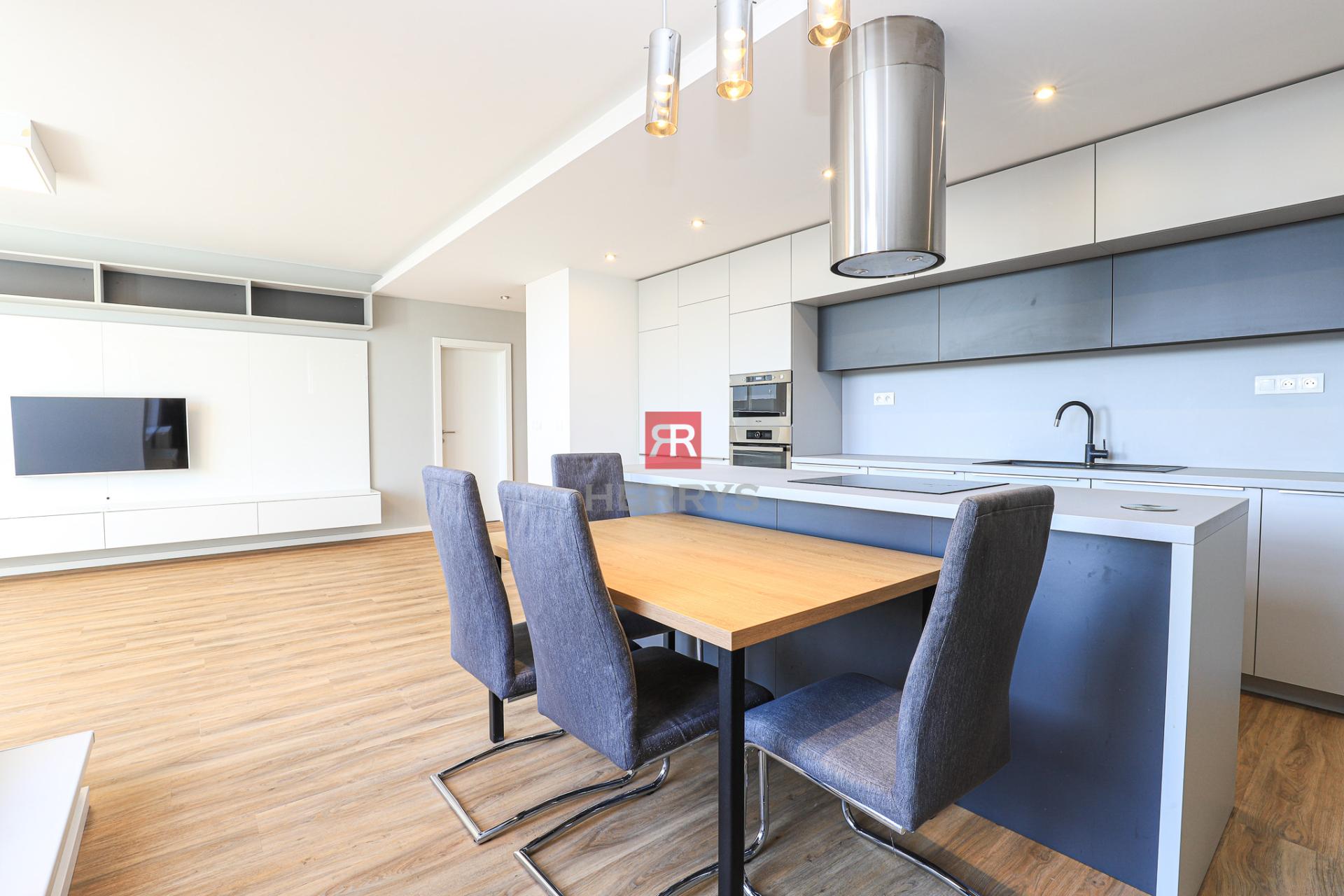 HERRYS - Na prenájom priestranný 4-izbový byt v novostavbe s terasou