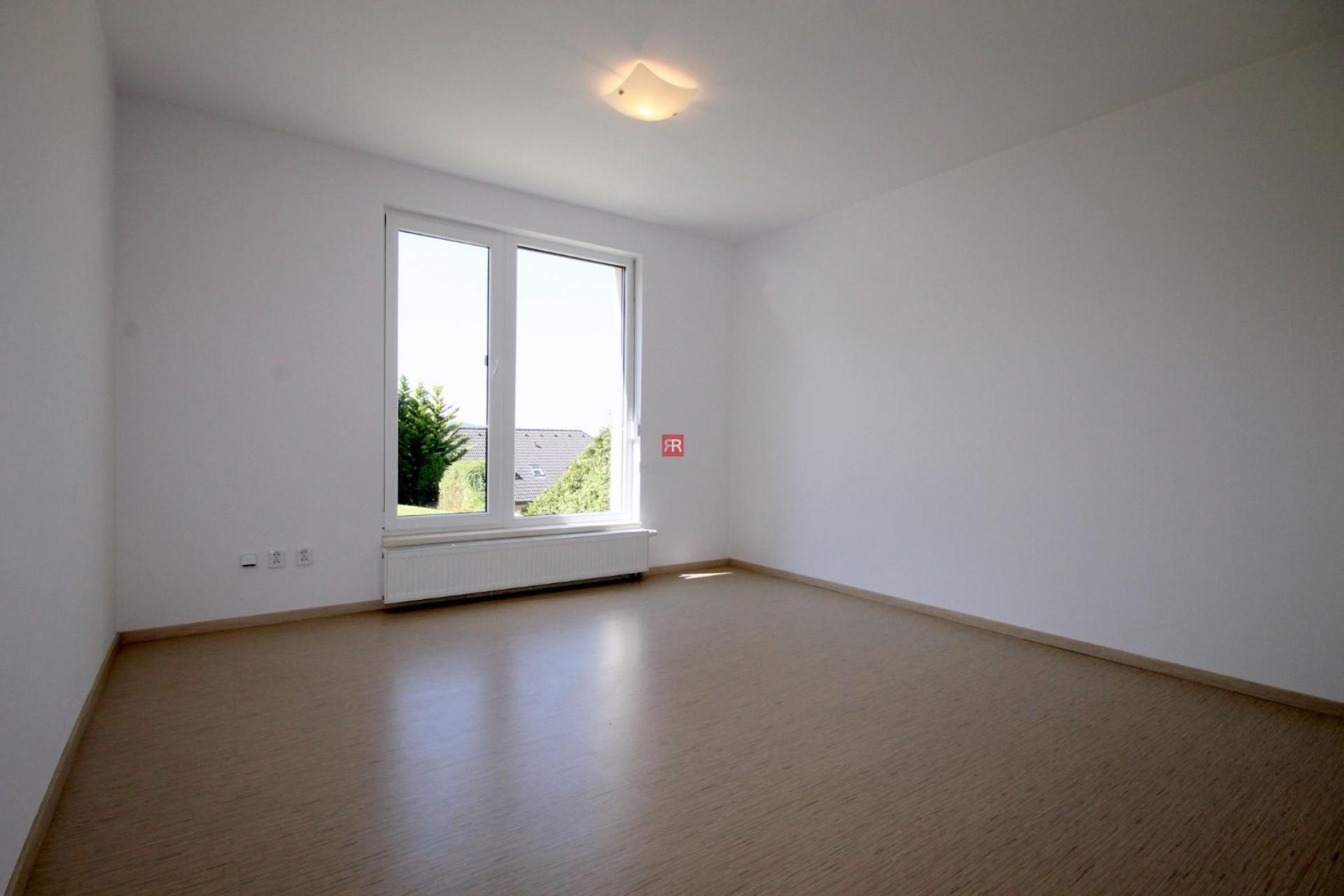 HERRYS - Na prenájom nadštandardný 6-izbový dom v súkromi v Záhorskej Bystrici