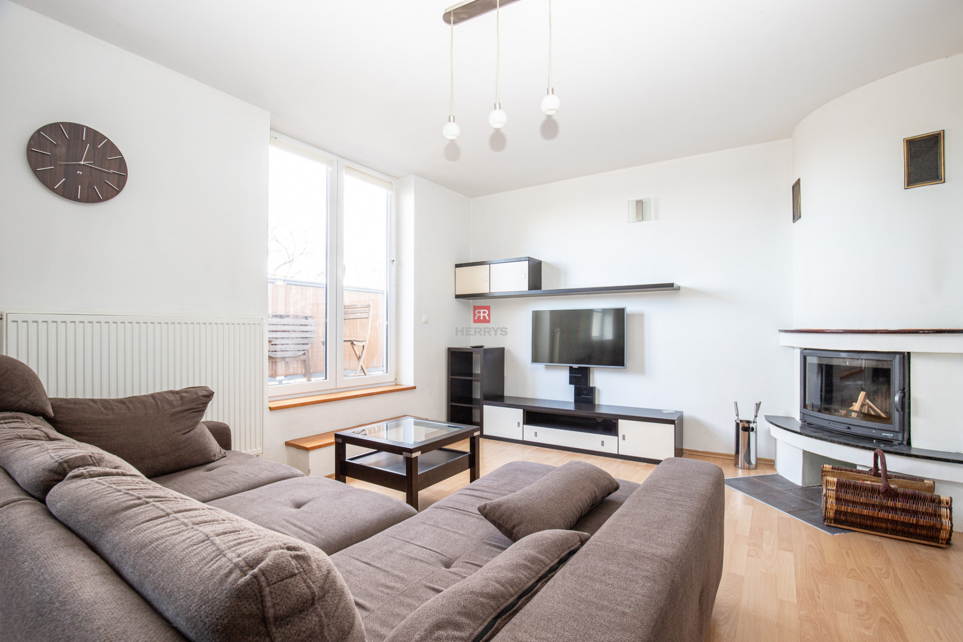 HERRYS – Na prenájom klimatizovaný 3 izbový mezonet v&nbsp;nadstavbe s&nbsp;krbom a garážou