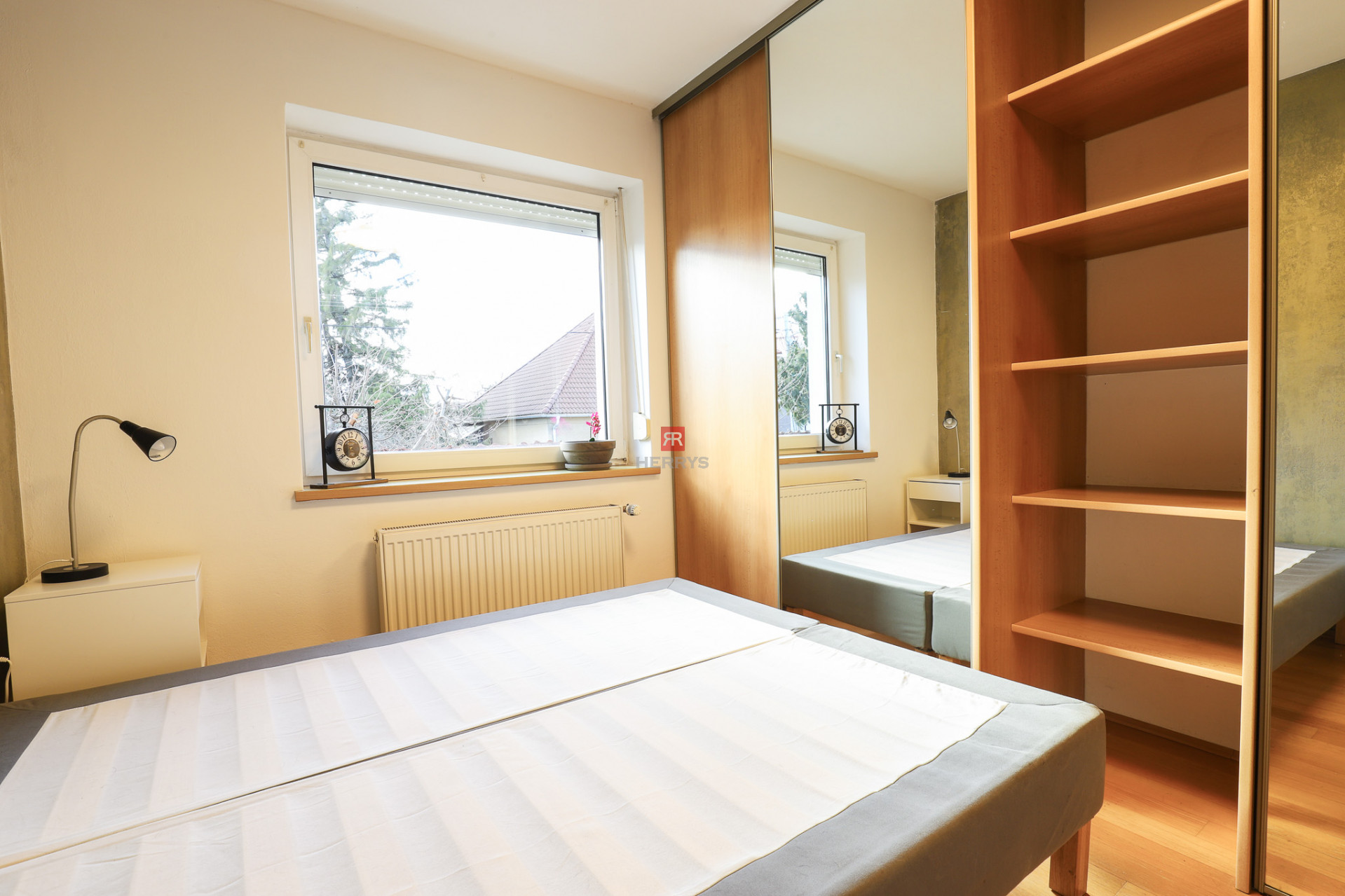 HERRYS - Na predaj priestranný 6-izbový rodinný dom vo Vajnoroch