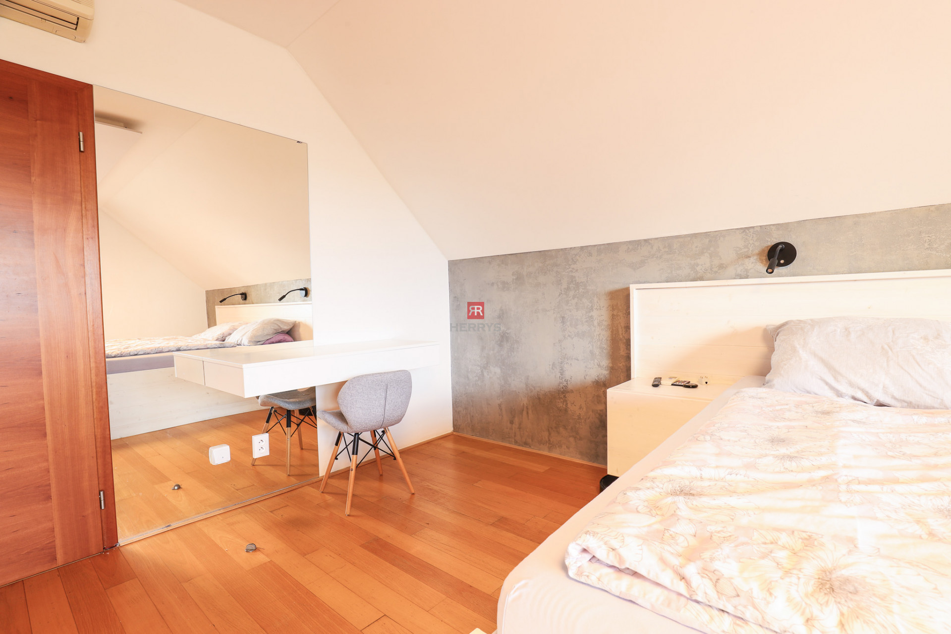 HERRYS - Na predaj priestranný 6-izbový rodinný dom vo Vajnoroch