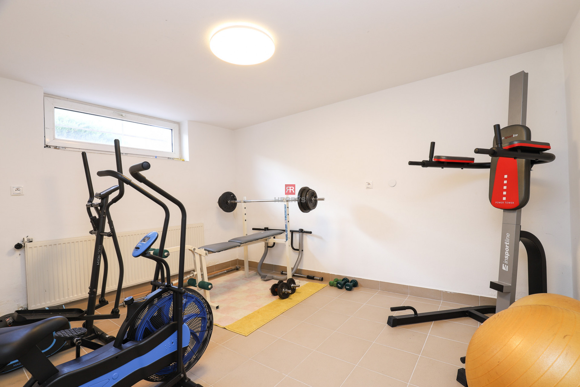 HERRYS - Na predaj priestranný 6-izbový rodinný dom vo Vajnoroch