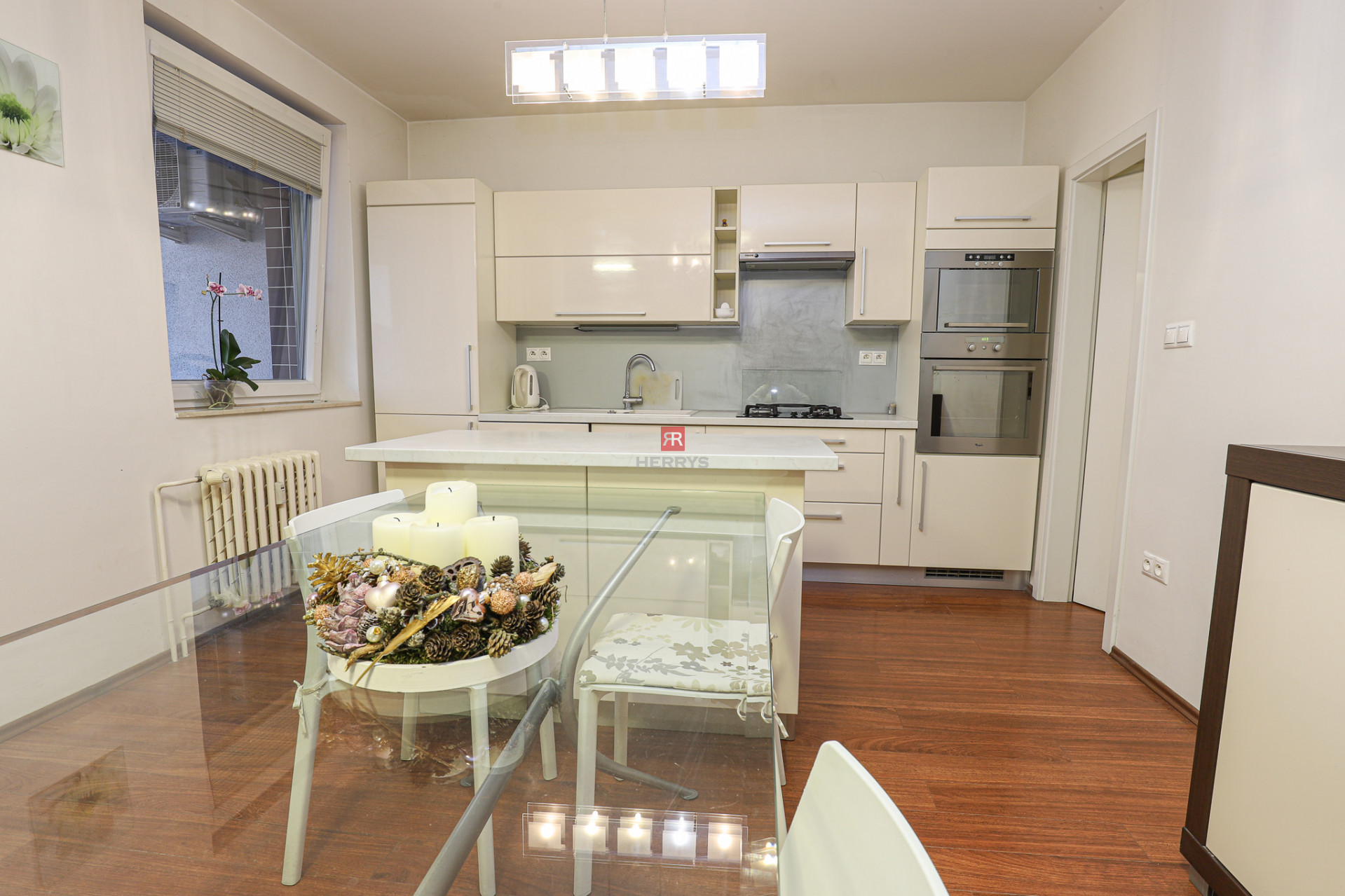 HERRYS - For rent 4-room apartment on ul. Martinengova in the Old Town