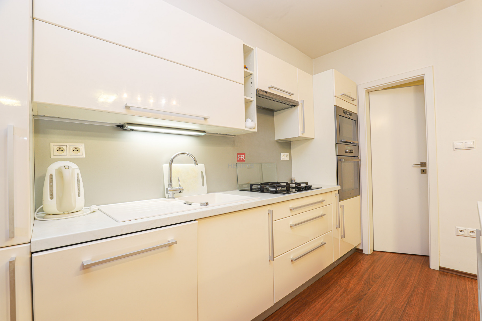 HERRYS - For rent 4-room apartment on ul. Martinengova in the Old Town