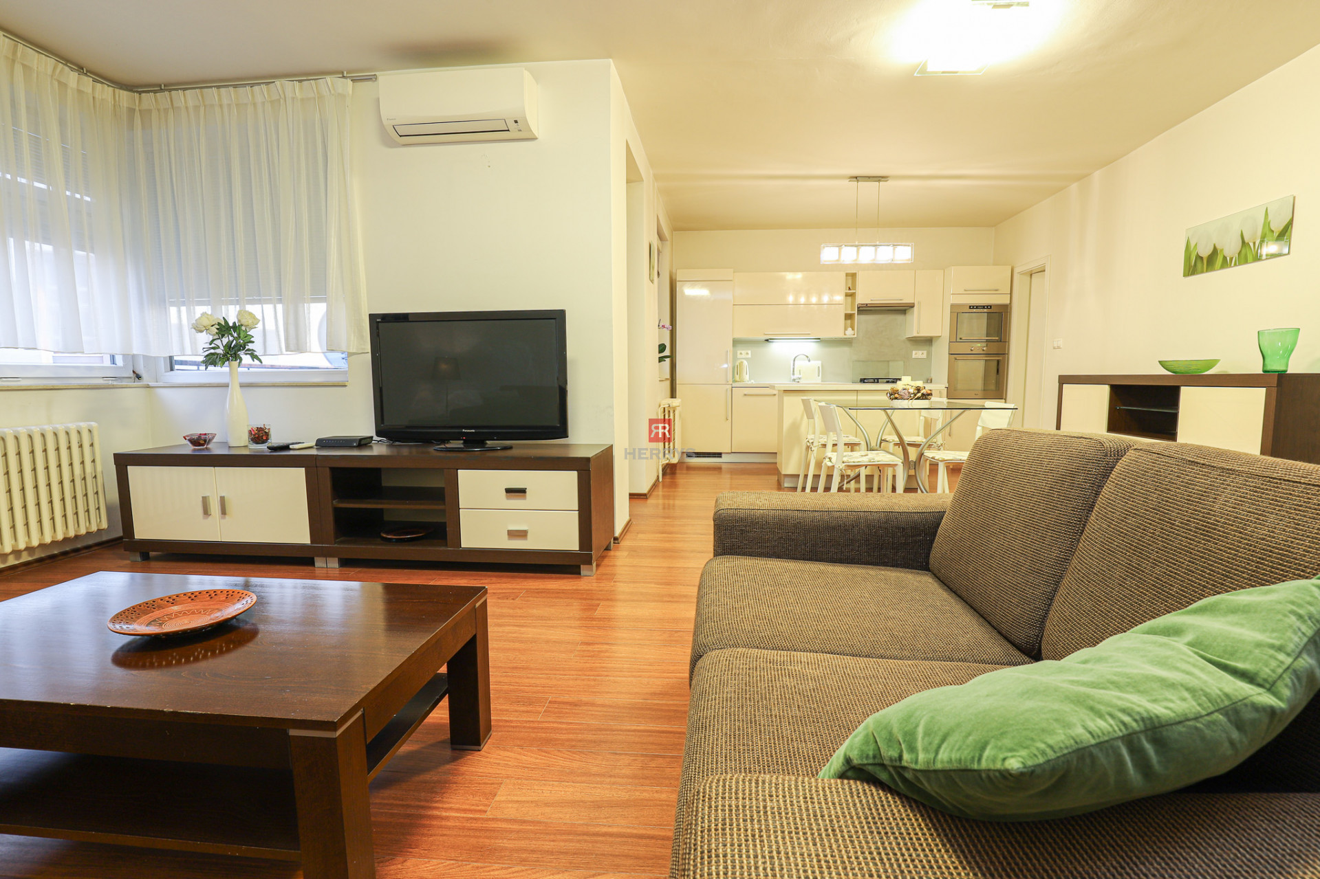 HERRYS - For rent 4-room apartment on ul. Martinengova in the Old Town