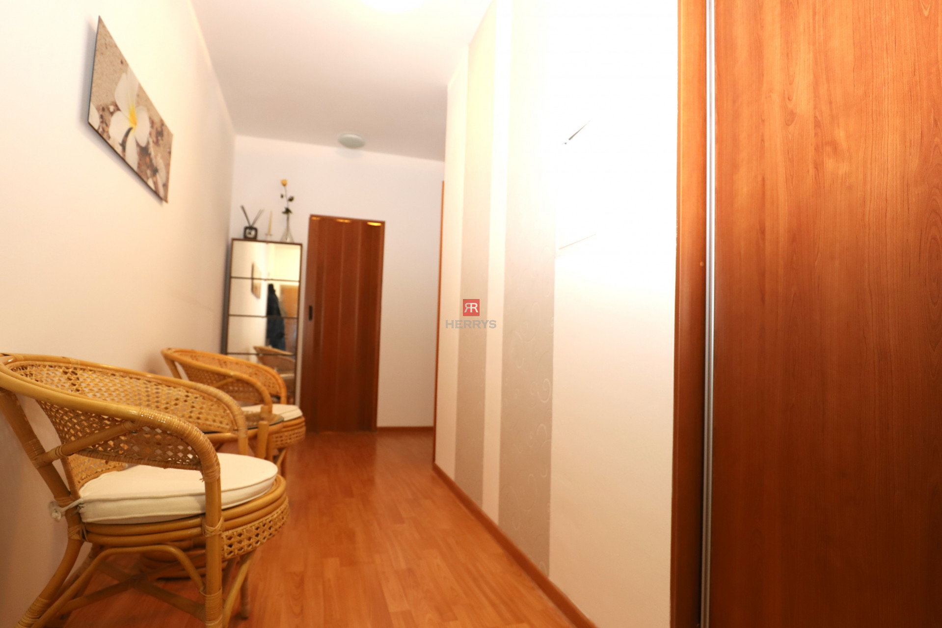 HERRYS - Na prenájom pekný 2 izbový byt s balkónom v Petržalke