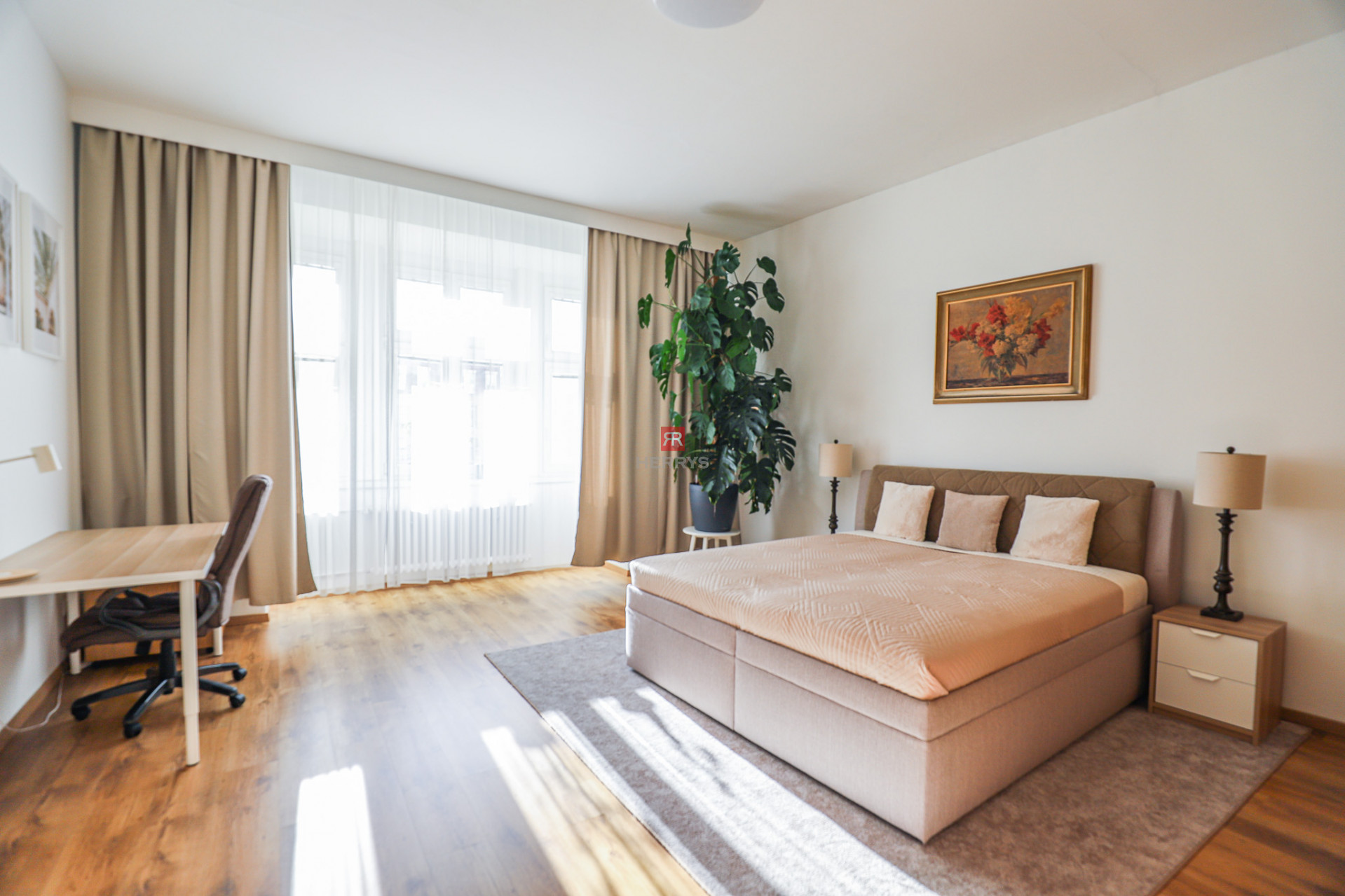 HERRYS - Na prenájom útulný 2 - izbový byt 81m2 v srdci Bratislavy na Gorkého ulici