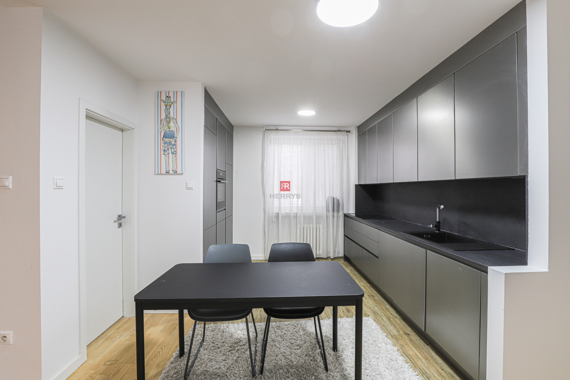 HERRYS - Na prenájom veľký 3 izbový byt 78m2 v blízkosti Horského parku na Kubániho ulici