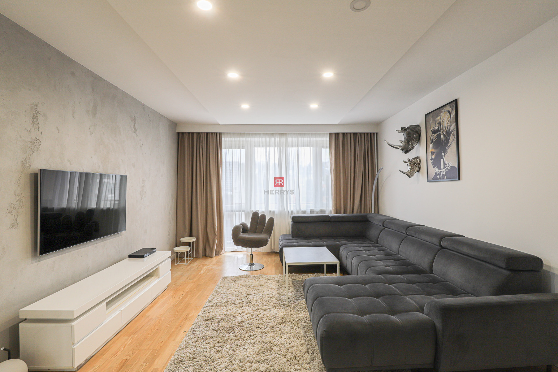 HERRYS - Na prenájom veľký 3 izbový byt 78m2 v blízkosti Horského parku na Kubániho ulici