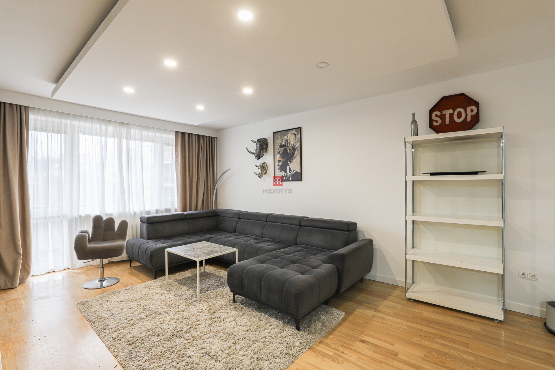 HERRYS - Na prenájom veľký 3 izbový byt 78m2 v blízkosti Horského parku na Kubániho ulici