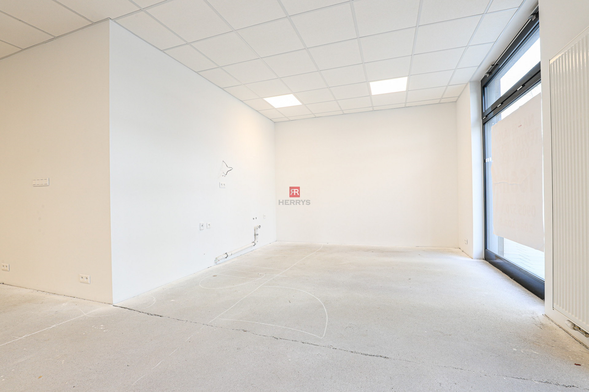 HERRYS - For rent non-residential space on the ground floor with an area of 166 m2 in NUPPU on Nivy