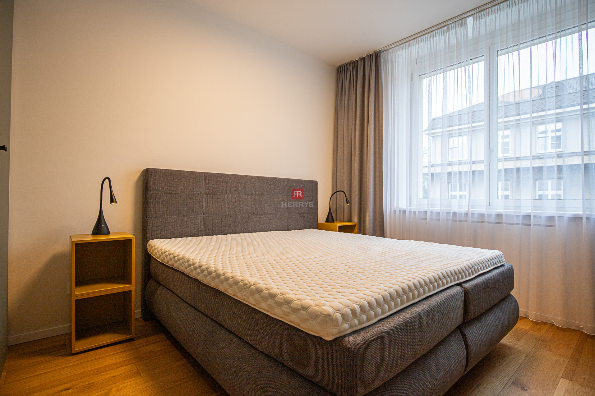 HERRYS - Na prenájom nadštandardný 2 izbový byt v Bezručova Residence v Starom meste s garážovým státím