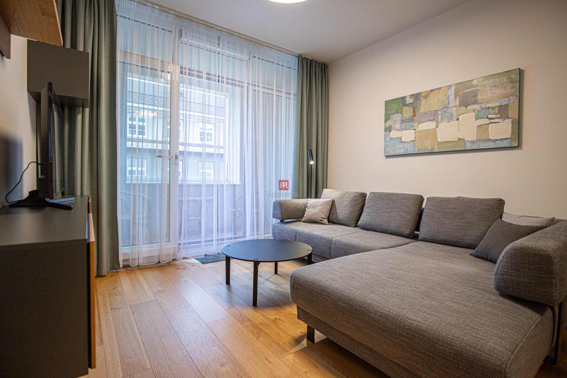 HERRYS - Na prenájom nadštandardný 2 izbový byt v Bezručova Residence v Starom meste s garážovým státím