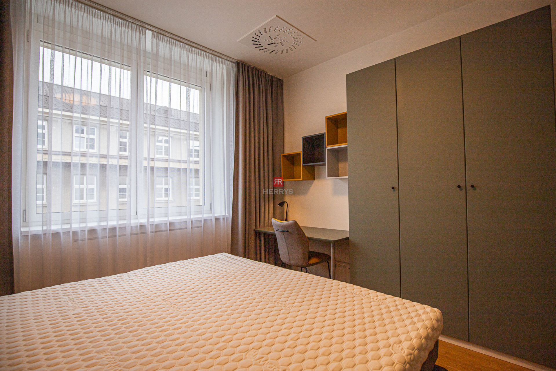 HERRYS - For rent 2 bedroom apartment in Bezručova with a possibility of a charging parking place