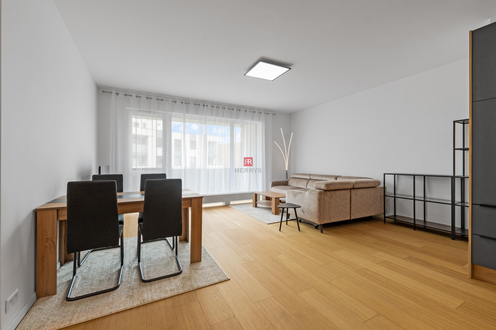 HERRYS - exkluzívne na prenájom nový 4 izbový byt s 2 parkovacími miestami v Dúbravke