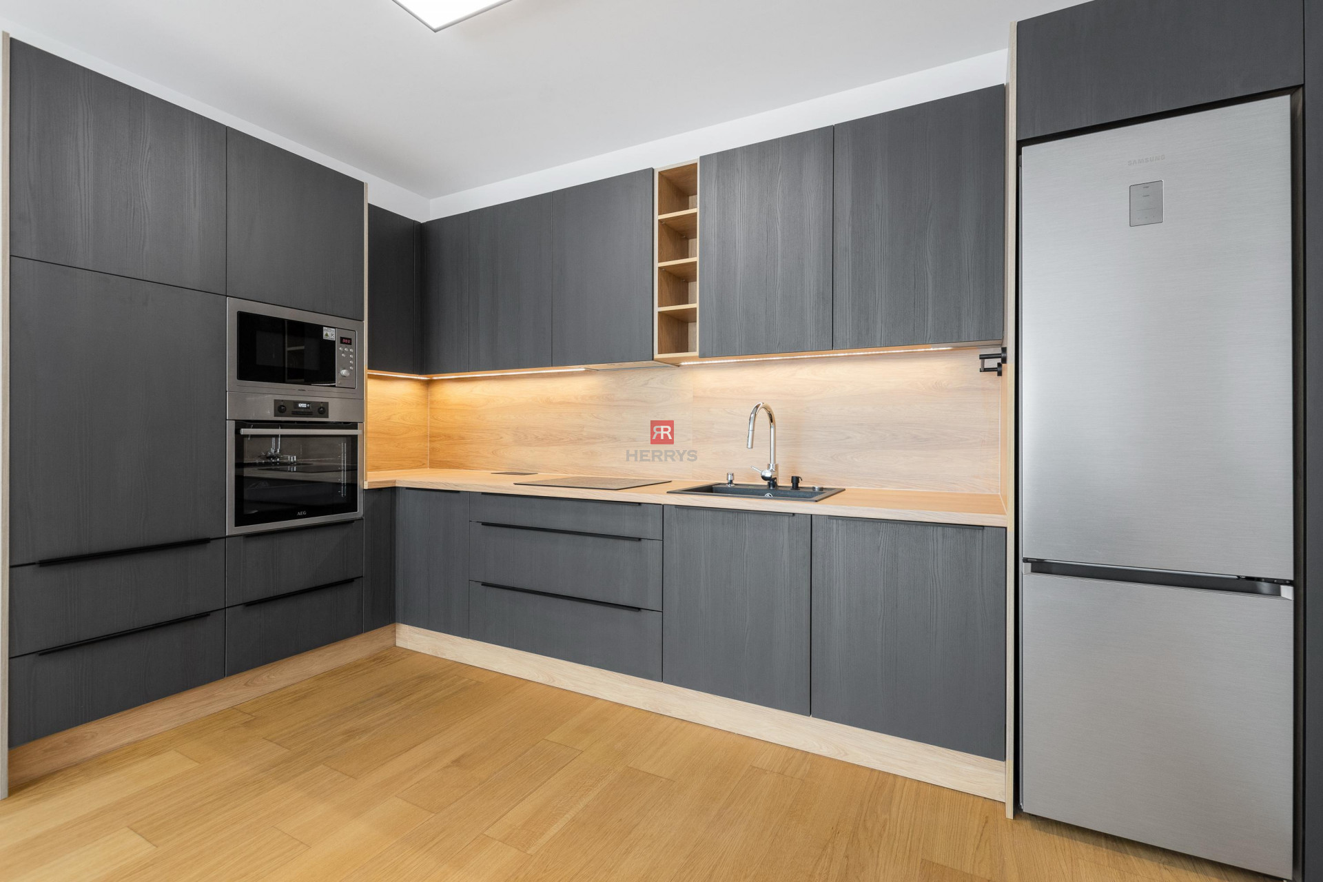 HERRYS - exkluzívne na prenájom nový 4 izbový byt s 2 parkovacími miestami v Dúbravke
